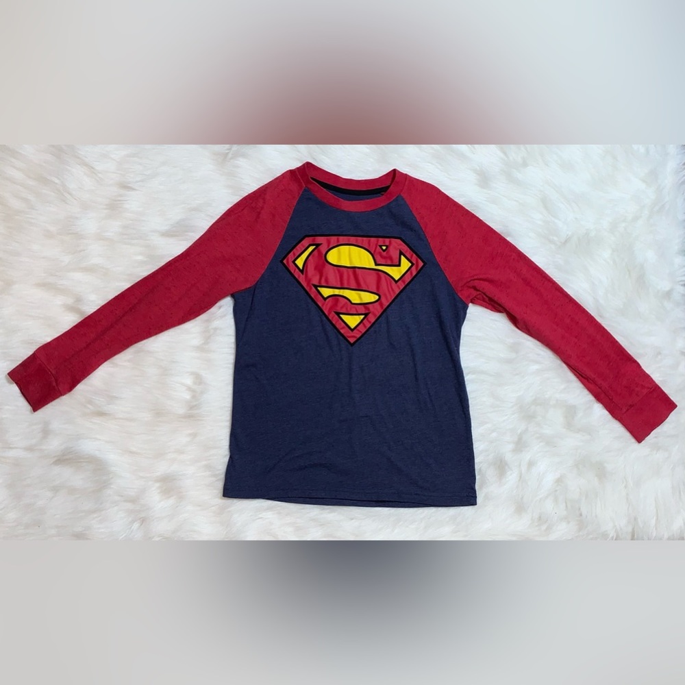Boys Long Sleeve Superman Shirt- Size Large (10/12) - Picture 2 of 4
